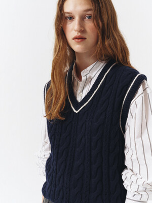 UNISEX LINING CABLE KNIT VEST FRENCH NAVY_UDSW3C102N2