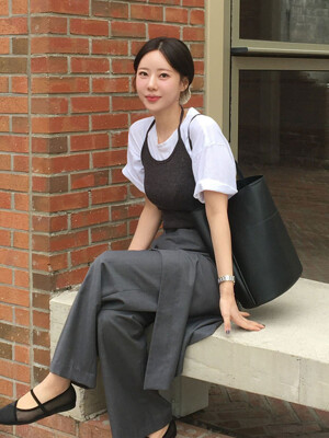 [고민영PICK]Large Mug shoulder bag Black