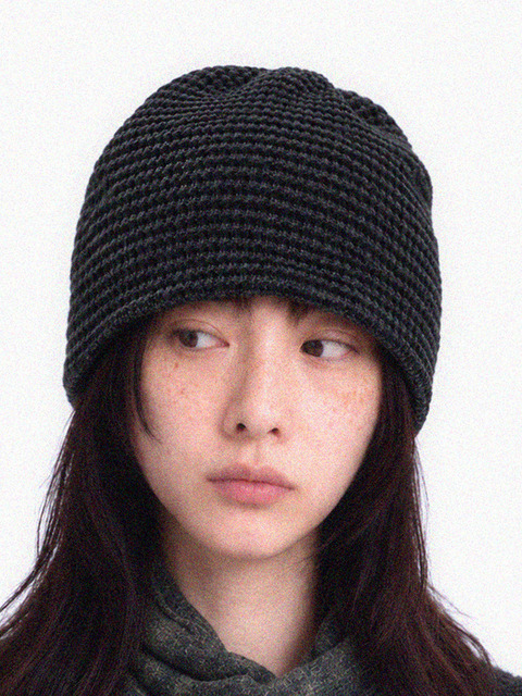 언더컨트롤 모노톤 스트라이프 와플 니트 방한 숏비니 NO CUFF THICK WINTER HAT / BRUSHED BLOCK / CHARCOAL BLACK