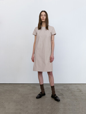 Tailored simple dress_beige