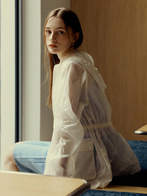 [City Outdoor] Shirring Sheer Windbreaker
