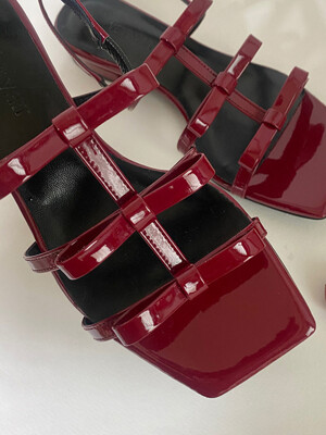 [단독]3ribbon (W square) strap Sandal Cherry