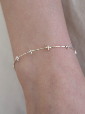 Pin bracelet