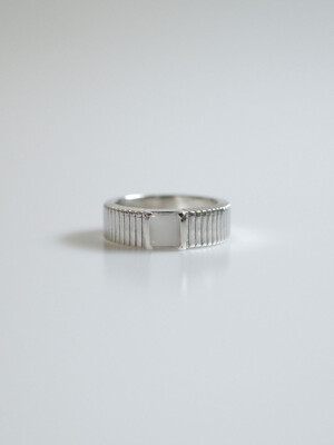 FIRST LOVE RING (WHITE)