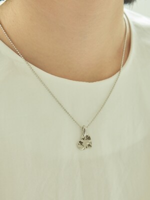 silver chain heart necklace