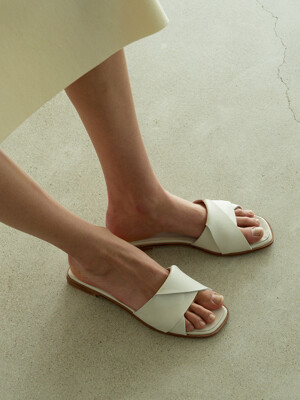 OLIVE Slide slipper sandals - 3color 1cm 레더 슬라이드 슬리퍼 뮬
