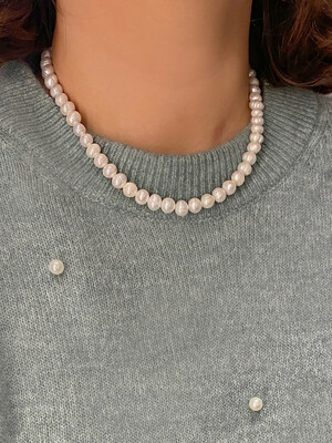 Daily Pearl Necklace