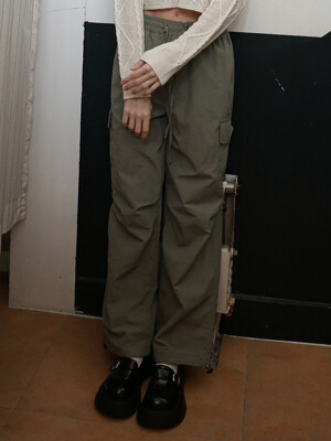 String Cargo Sharing Jogger Pants Khaki