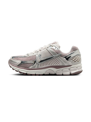 [HV6417-001] W NIKE ZOOM VOMERO 5