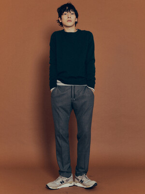 Slim-fit Crepe Wool Relaxed Trousers