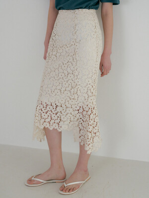 POD SENTIMENTAL SKIRT CREAM