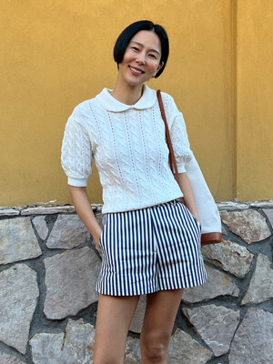MODENA Round collar cable knit top (Ivory)