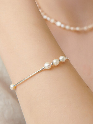 Bubbly Fresh-water-pearl Silver Bracelet Ib302 [Silver]