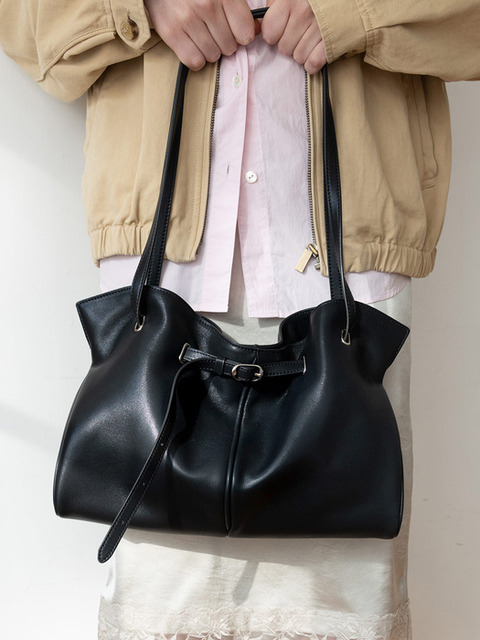 루에브르 Plie Shoulder Medium FA6SB365-FH