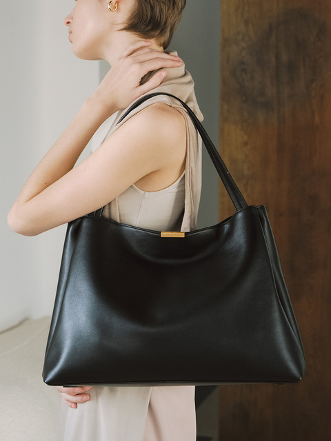에임에이지 스튜디오 [단독]N CHIC VILLE HOBO LARGE BAG