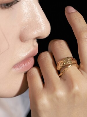Texture Moment Ring