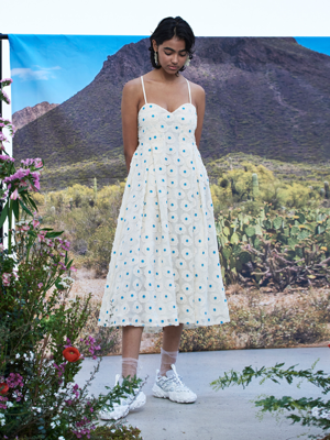Flower Bubble Texture Sleeveless Dress Ivory WBBSOP014IV