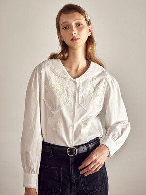 Sailor Embroidered Blouse (Ivory)