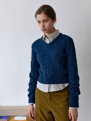 winona v cable knit - warm blue