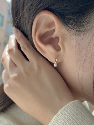 14k coil pearl earrings(1 pair)