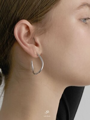 line earrings