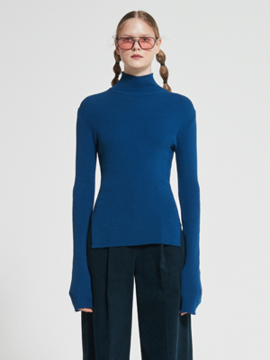 Fitted Slit Wool Knit Top BLUE