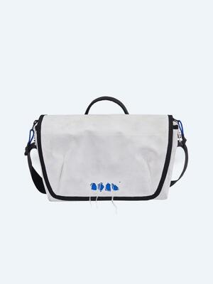 Trace admore crossbody bag White