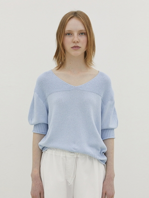 Boucle V-Neck Knit_SKY BLUE