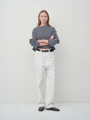 AVERY NAVY STRIPED BOAT NECK CROPPED T-SHIRT