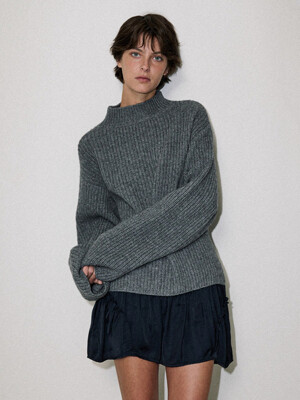 Loose fit half-neck knit Light grey