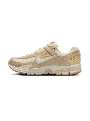 [HQ0458-200] W NIKE ZOOM VOMERO 5
