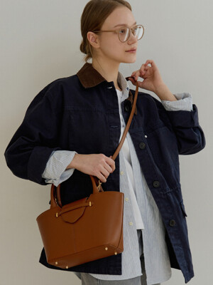 [단독] Rover panier bag - medium / Camel brown