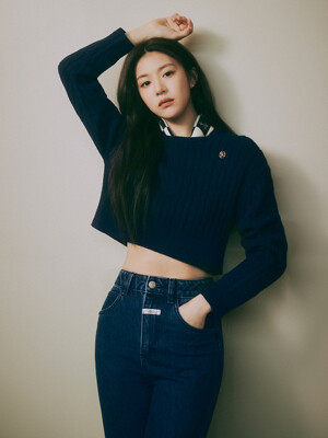 W CABLE CROP KNIT navy