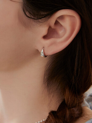 Nevaeh One touch 925 Silver Earring
