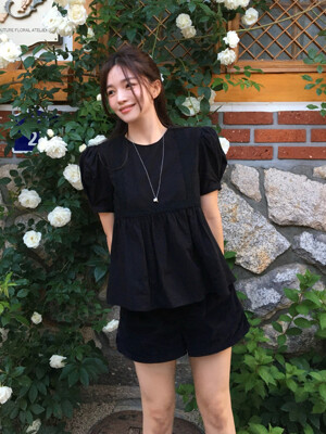 Gardener lace blouse (black)