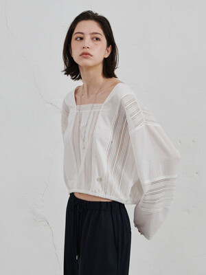 LACE PATCH BLOUSON BLOUSE