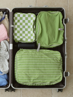 TRAVEL POUCH SET - GREEN CUBE