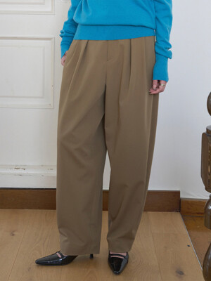 PLEATS TUCK WIDE PANTS_BEIGE