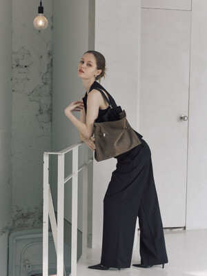 [단독]CLAIRE CITY BIG TOTE _ KHAKI GRAY