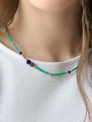 green mallorca necklace