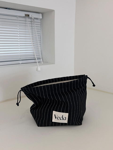 클러치 - 베다 (VEDA) - 스트라이프 블랙 스트링파우치_String Pouch_Stripe Black