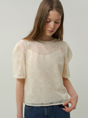 back button lace blouse [Italian fabric] (light beige)