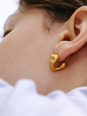 Chubby Heart Earring