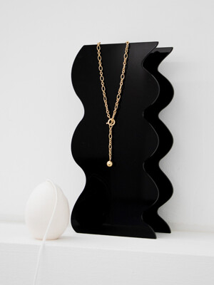 Q Chain Necklace