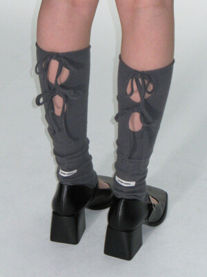 KNIT RIBBON LEG WARMERS_CHARCOAL