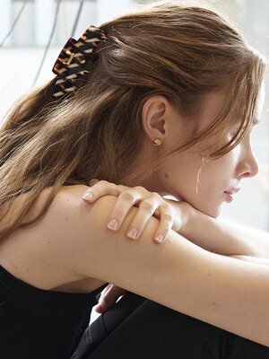 Sedge marble hair claw clip
