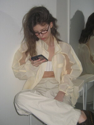INCISION NYLON BLOUSON JUMPER_BUTTER/BEIGE