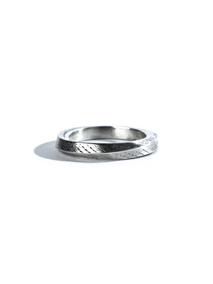 SEWN SWEN SILVER SCRATCH THICK TWIST RING