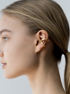 The Body 03E (Ear cuff)