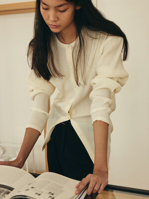 [단독]MATERA PLEATS SHIRT [IVORY]